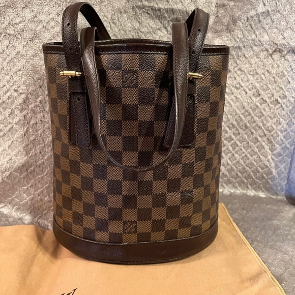 Louis Vuitton Damier Ebene pm bucket bag/AUTHENTIC/excellent condition - Picture 1 of 16